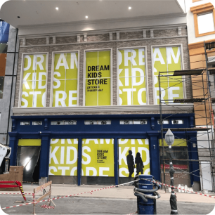 Custom storefront banner