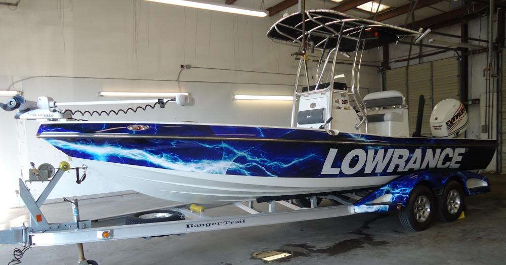 Custom boat graphics and wraps
